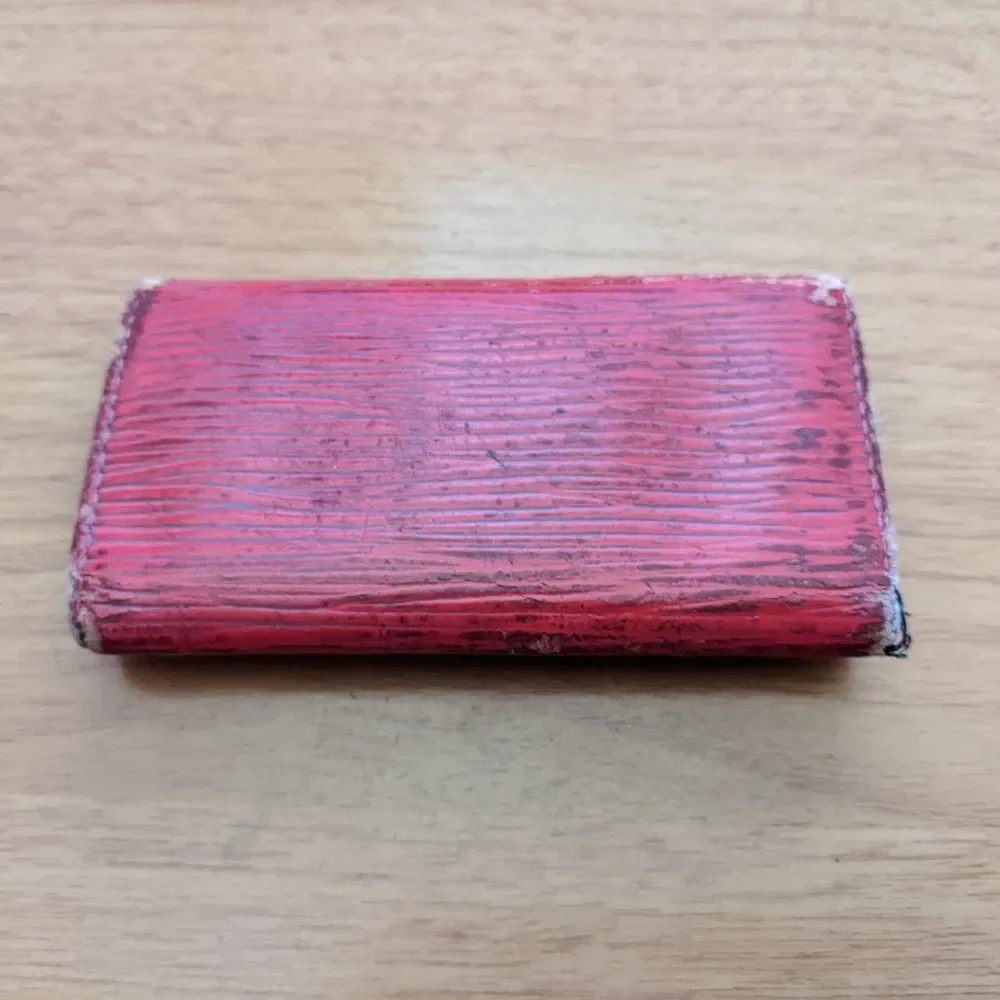 Louis Vuitton Epi Key Holder/Wallet #1145💥PRICE DROP💥